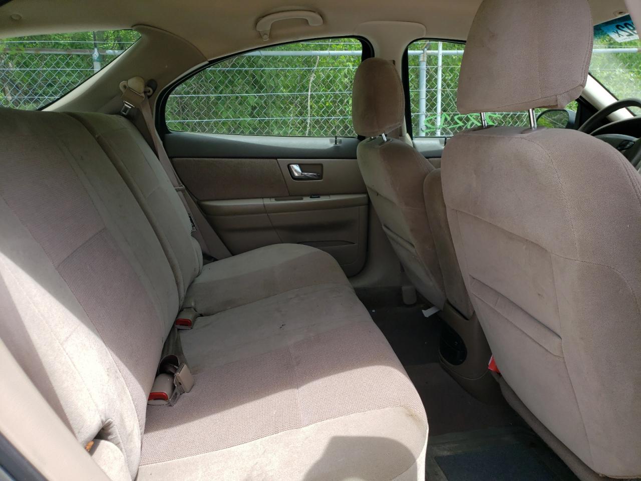 Photo 6 from auction – 2001 FORD TAURUS SE with VIN 1FAFP58U71G196995