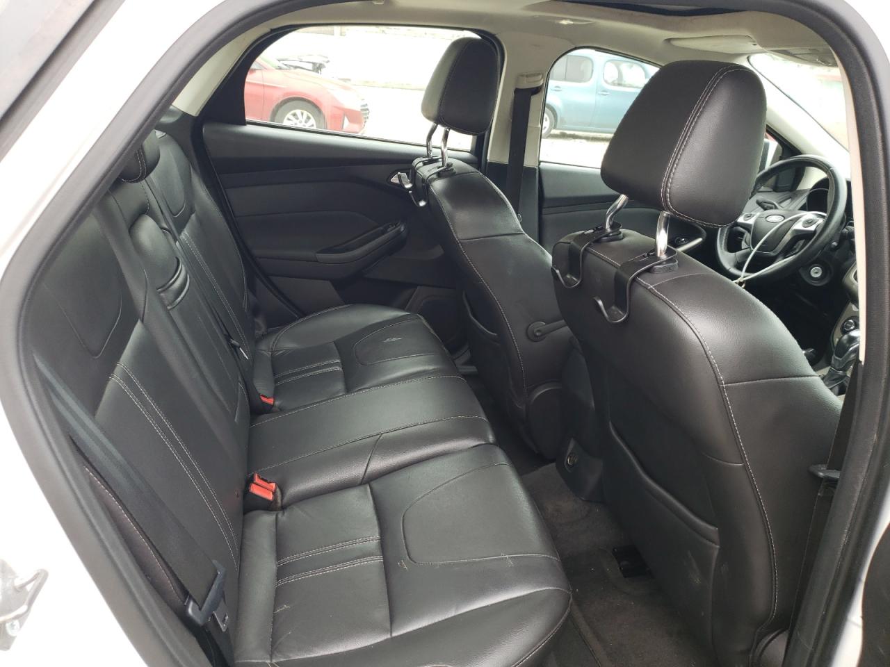 Photo 18 from auction – 2012 FORD FOCUS SEL with VIN 1FAHP3H20CL168221