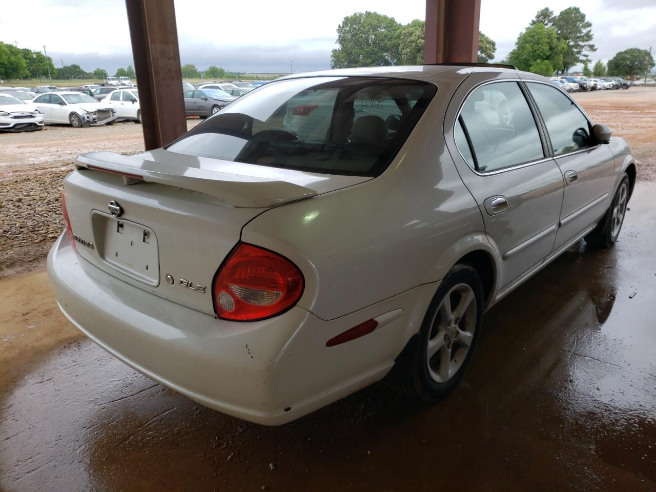 Photo 4 from auction – 2001 NISSAN MAXIMA GXE with VIN JN1CA31A91T305423