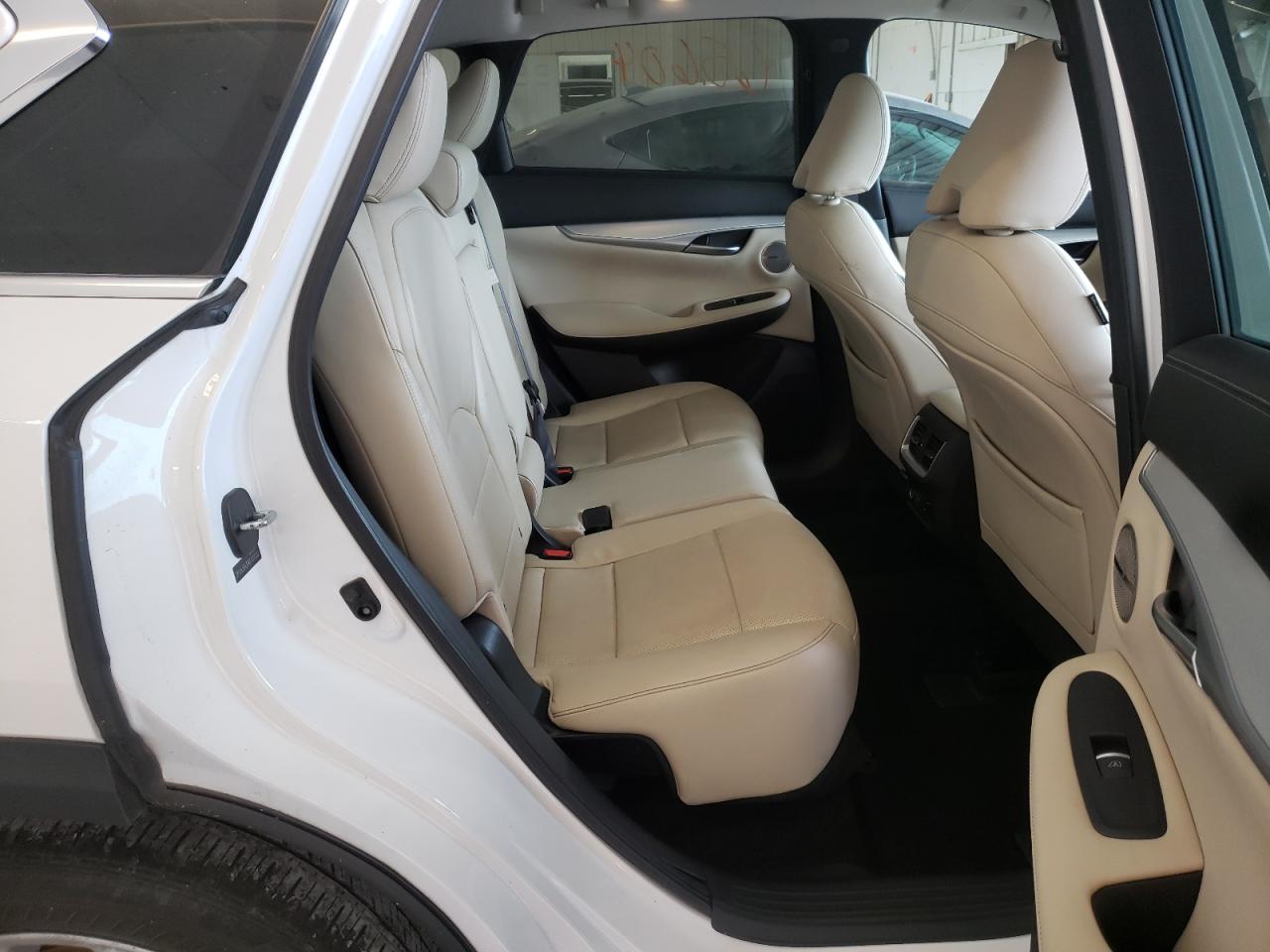 Photo 6 from auction – 2019 INFINITI QX50 ESSEN with VIN 3PCAJ5M37KF107232