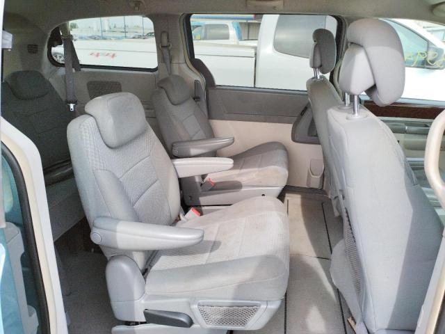 Photo 6 from auction – 2010 CHRYSLER TOWN & COU with VIN 2A4RR5D19AR293234