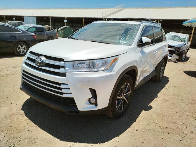 Photo 2 from auction – 2019 TOYOTA HIGHLANDER with VIN 5TDKZRFH6KS574229