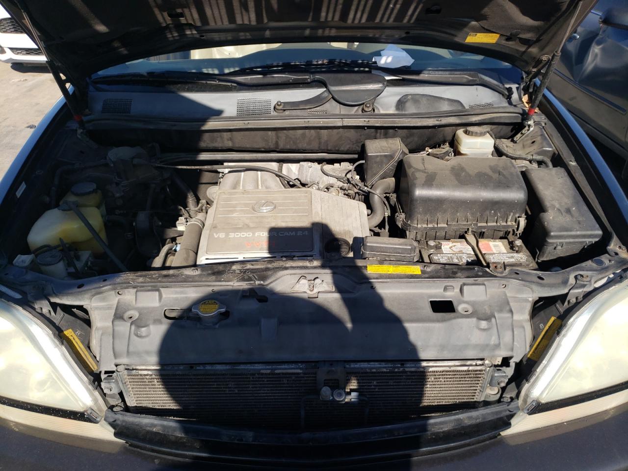Photo 12 from auction – 2002 LEXUS RX 300 with VIN JTJHF10U120278058