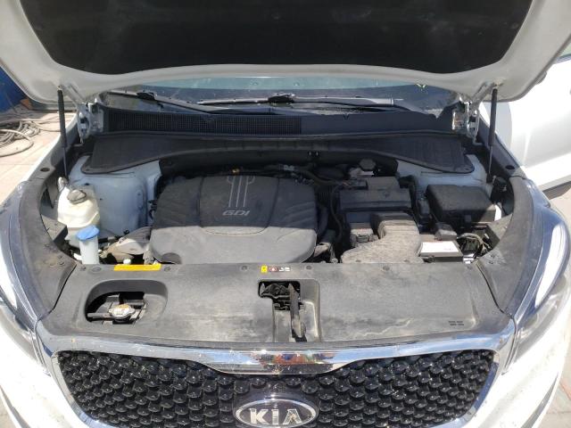 Photo 7 from auction – 2017 KIA SORENTO EX with VIN 5XYPHDA55HG310059