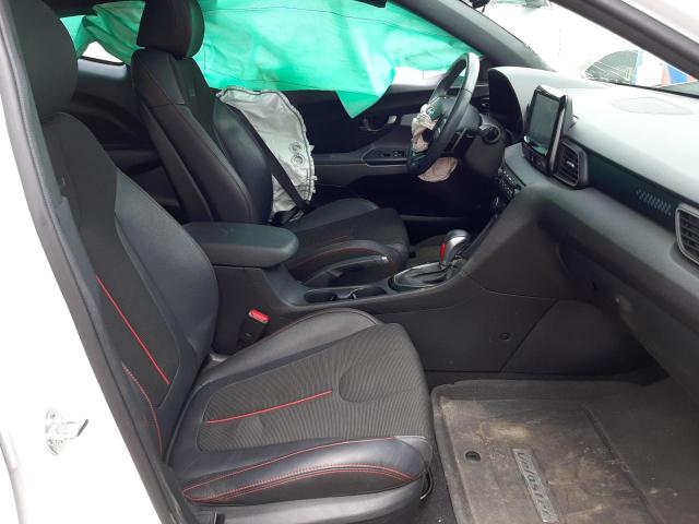 Photo 5 from auction – 2020 HYUNDAI VELOSTER B with VIN KMHTG6AF4LU026219