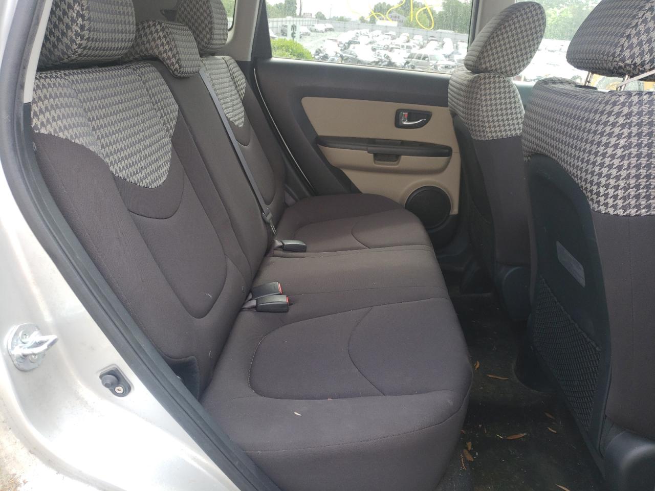 Photo 18 from auction – 2012 KIA SOUL + with VIN KNDJT2A6XC7461647