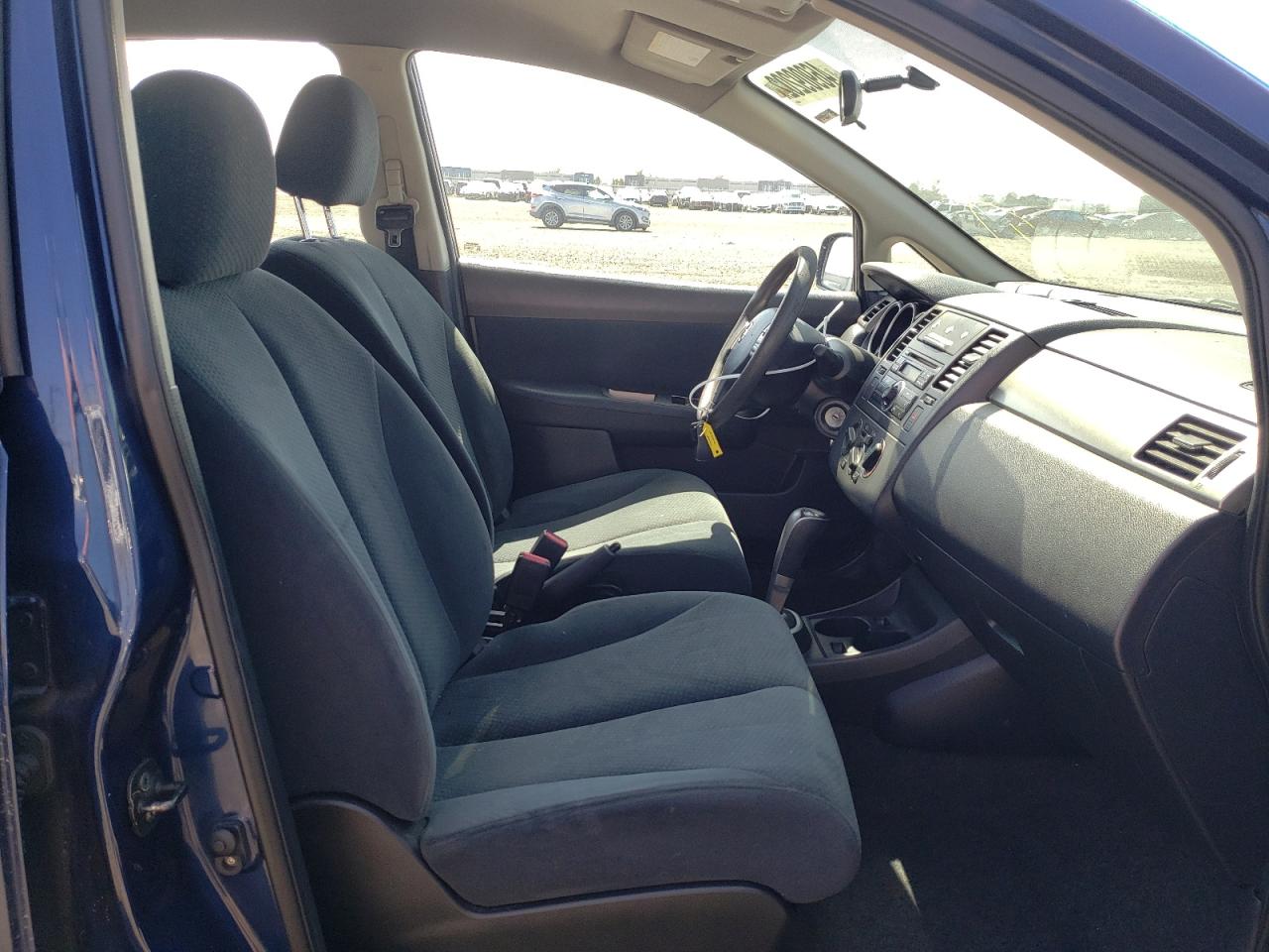 Photo 18 from auction – 2010 NISSAN VERSA S with VIN 3N1BC1AP3AL383506