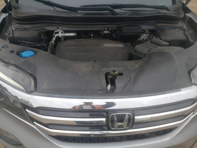 Photo 7 from auction – 2018 HONDA PILOT TOUR with VIN 5FNYF6H91JB045975