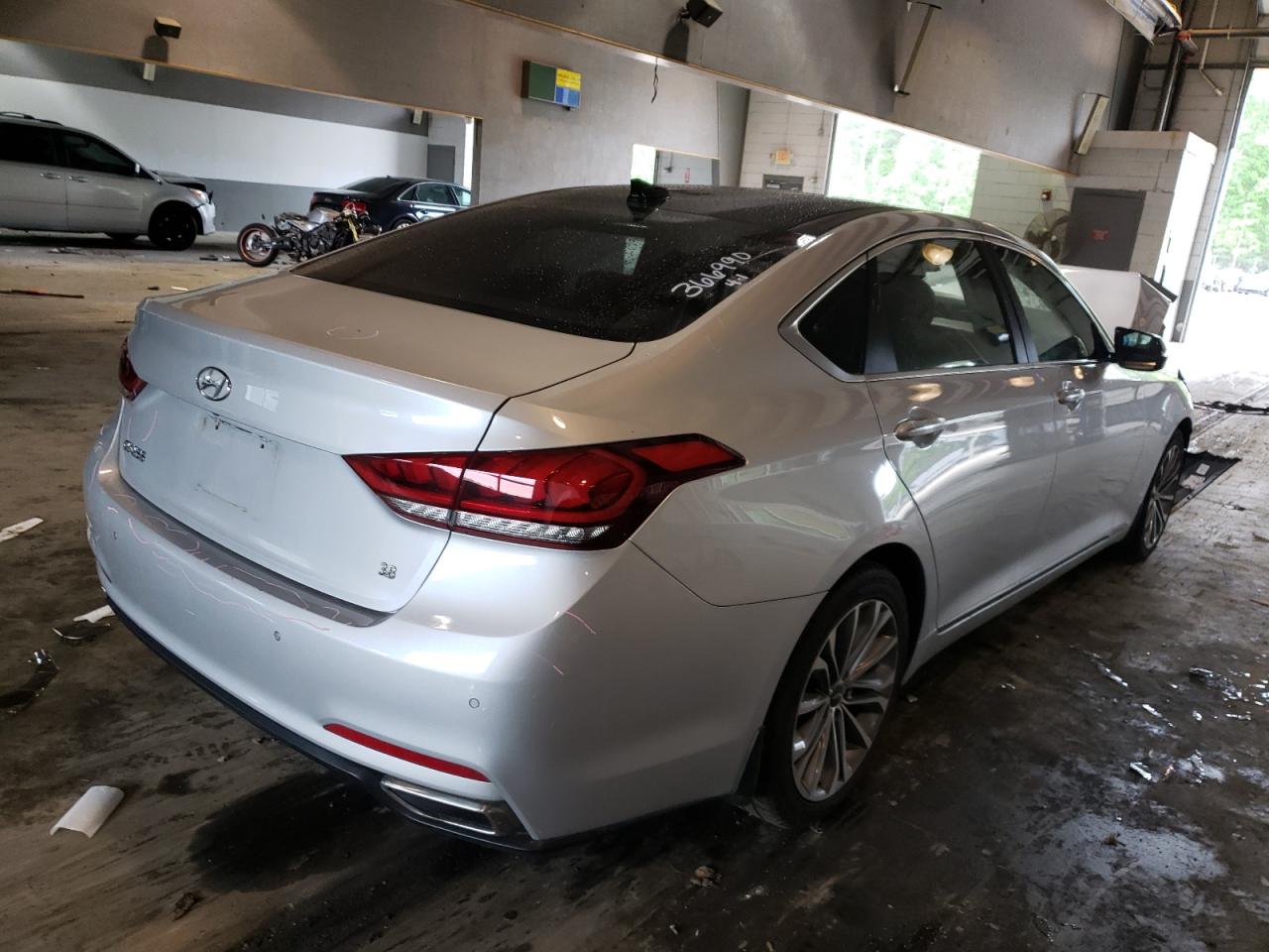 Photo 4 from auction – 2016 HYUNDAI GENESIS 3. with VIN KMHGN4JE7GU115081