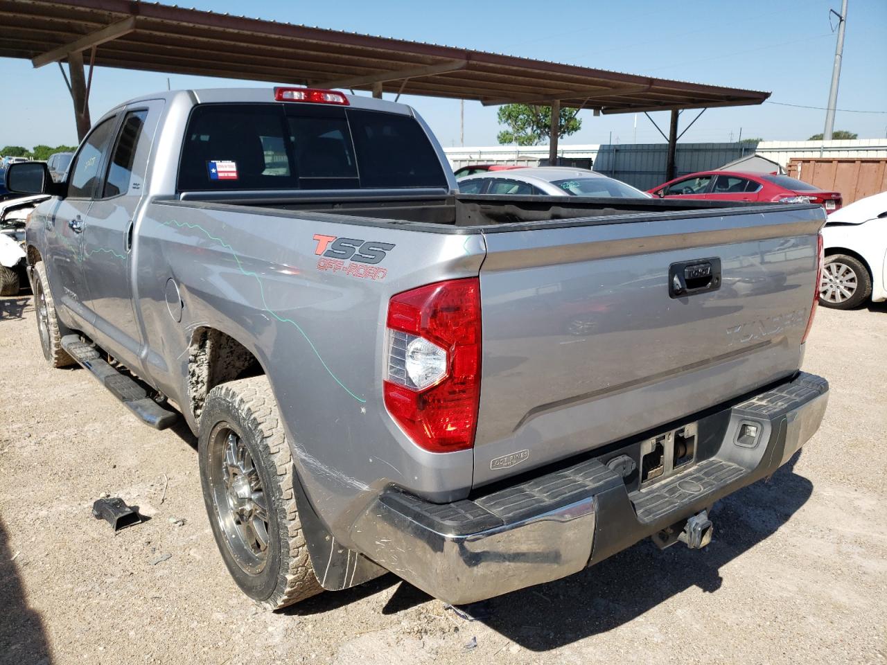 Photo 16 from auction – 2015 TOYOTA TUNDRA DOU with VIN 5TFRY5F16FX182946