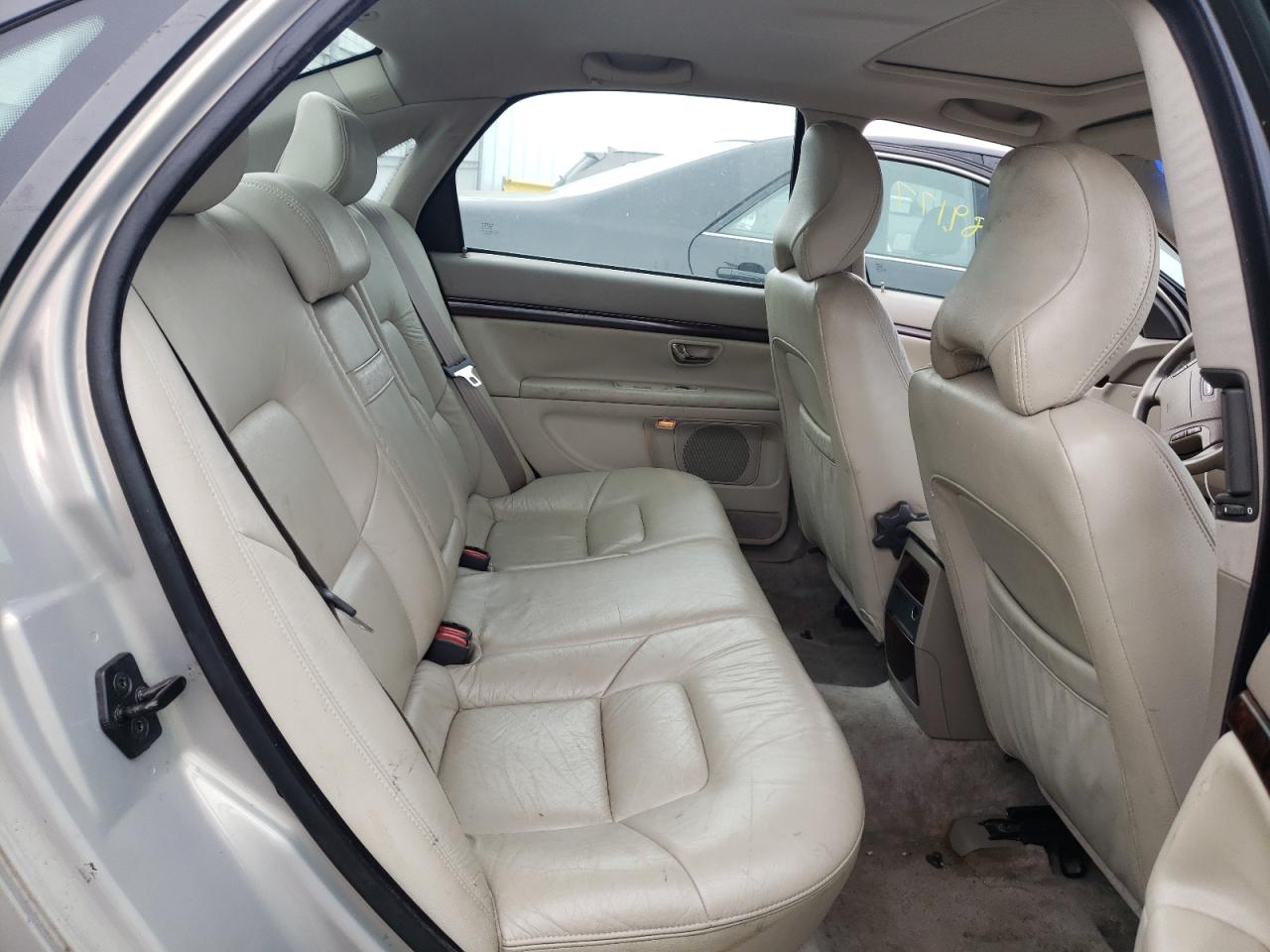 Photo 18 from auction – 2000 VOLVO S80 with VIN YV1TS94D0Y1100933