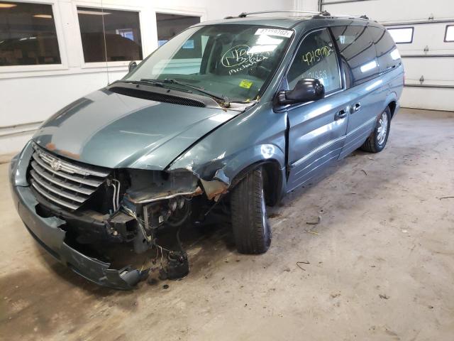 Photo 2 from auction – 2005 CHRYSLER TOWN & COU with VIN 2C4GP64L15R231262