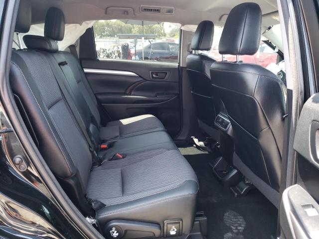 Photo 6 from auction – 2017 TOYOTA HIGHLANDER with VIN 5TDZZRFH3HS212494
