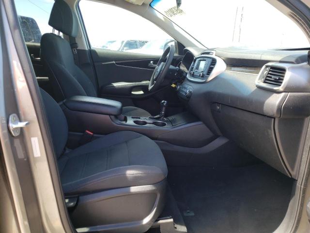 Photo 5 from auction – 2017 KIA SORENTO LX with VIN 5XYPGDA59HG278770