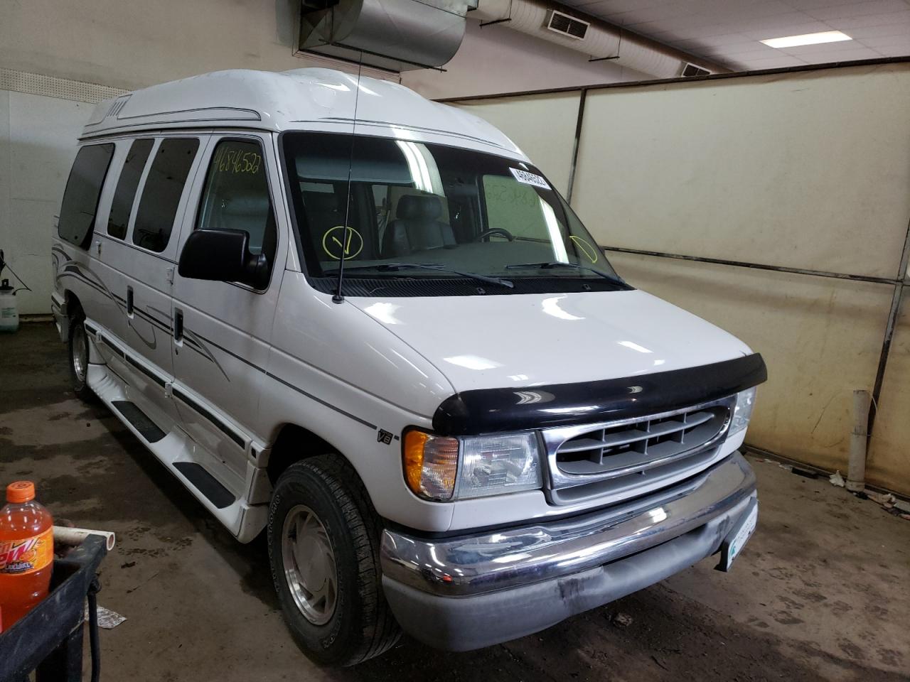 Photo 14 from auction – 2002 FORD ECONOLINE with VIN 1FDRE14L62HB10974