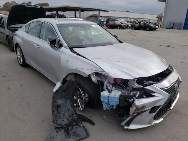 Zdjęcie 1 z aukcji – 2019 LEXUS ES 300H z VIN JTHB21B17K2024834
