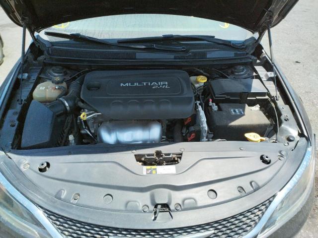Photo 7 from auction – 2015 CHRYSLER 200 LIMITE with VIN 1C3CCCABXFN578340