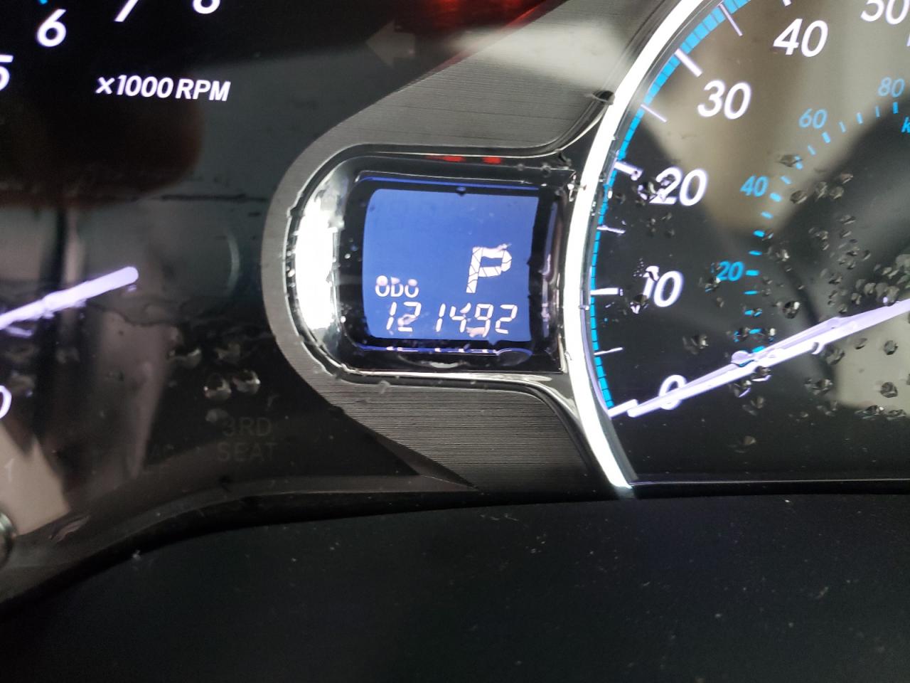 Photo 8 from auction – 2011 TOYOTA SIENNA XLE with VIN 5TDYK3DC4BS106468