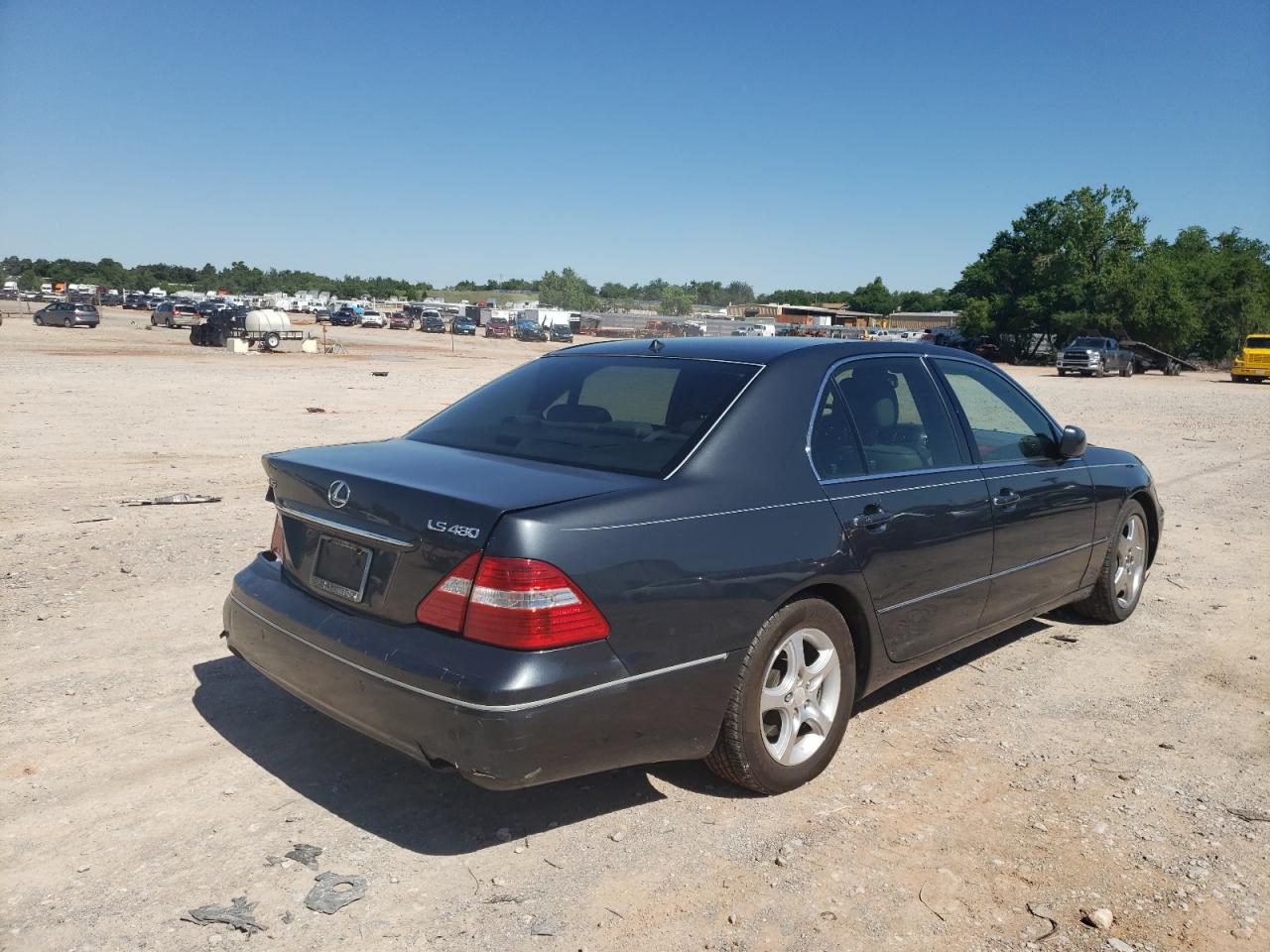 Photo 17 from auction – 2006 LEXUS LS 430 with VIN JTHBN36F265029064