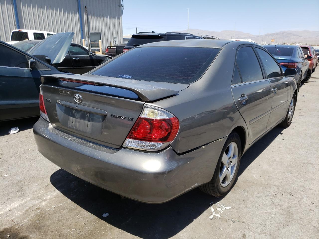 Photo 4 from auction – 2005 TOYOTA CAMRY LE with VIN 4T1BE32K25U554033