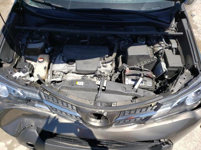 Photo 7 from auction – 2015 TOYOTA RAV4 XLE with VIN JTMRFREV5FD174727