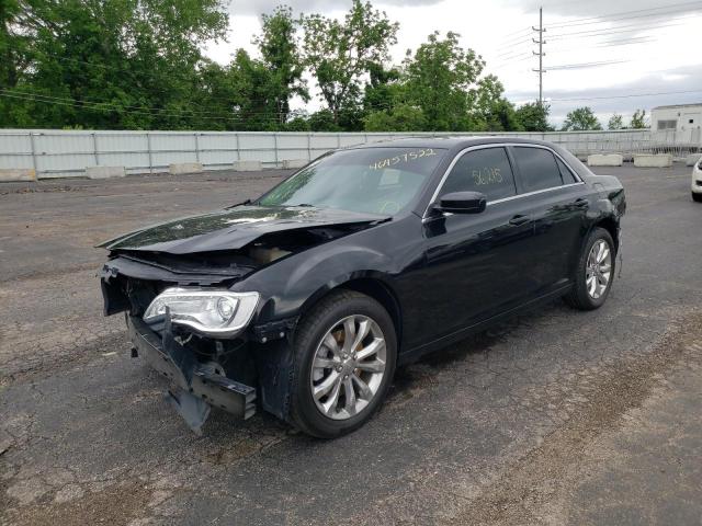 Photo 2 from auction – 2017 CHRYSLER 300 LIMITE with VIN 2C3CCARG5HH648035