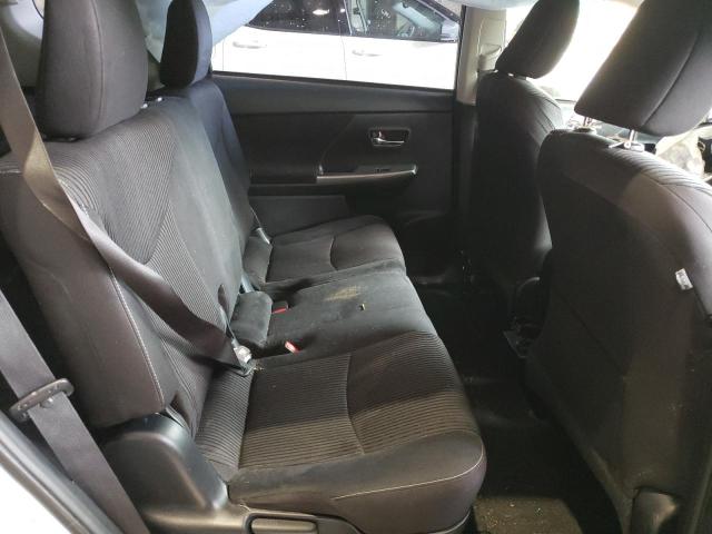 Photo 6 from auction – 2016 TOYOTA PRIUS V with VIN JTDZN3EU7GJ045317