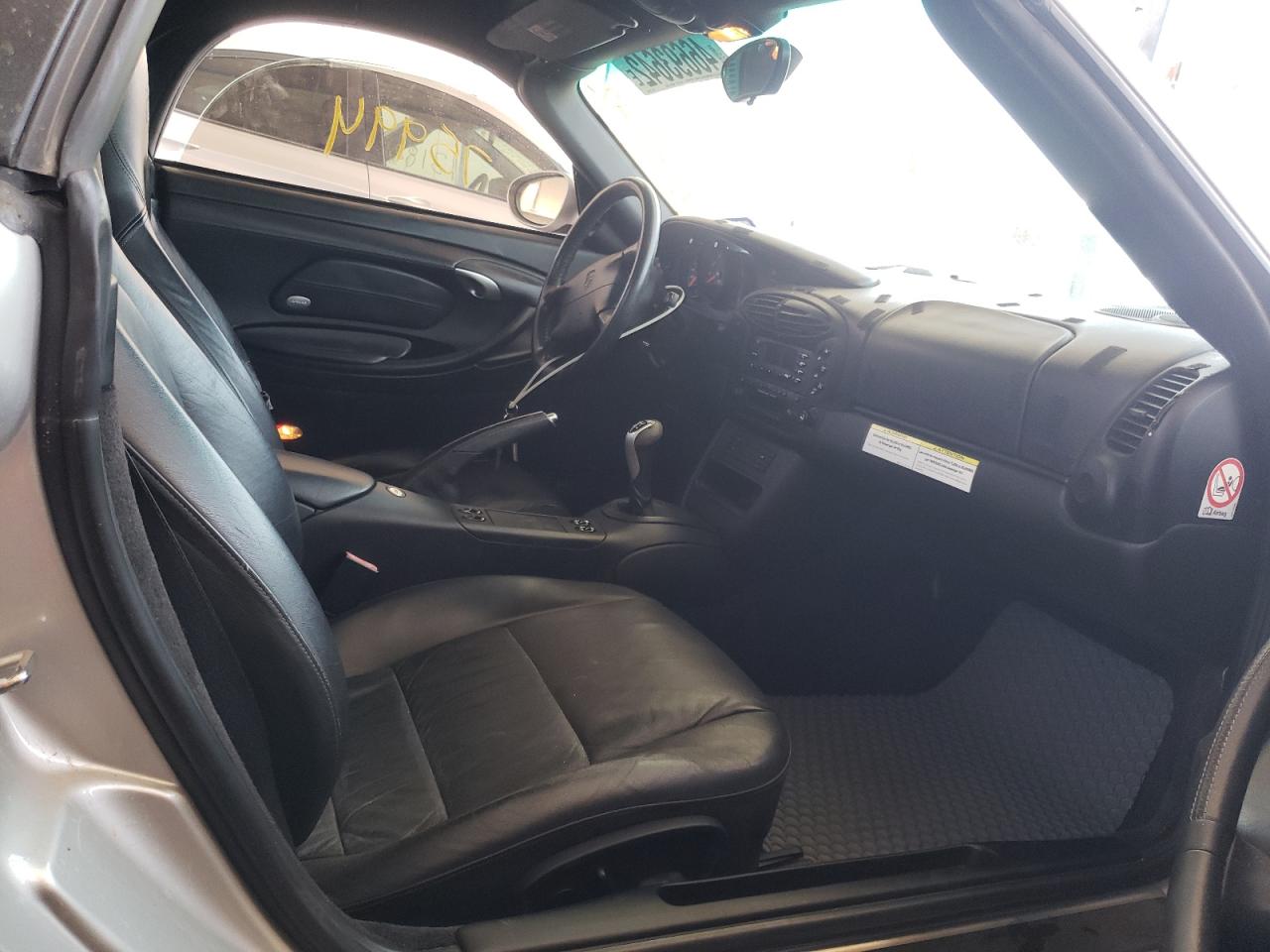 Photo 19 from auction – 2000 PORSCHE BOXSTER with VIN WP0CA2989YU628044