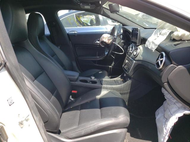 Photo 5 from auction – 2015 MERCEDES-BENZ CLA 250 with VIN WDDSJ4EB4FN179037