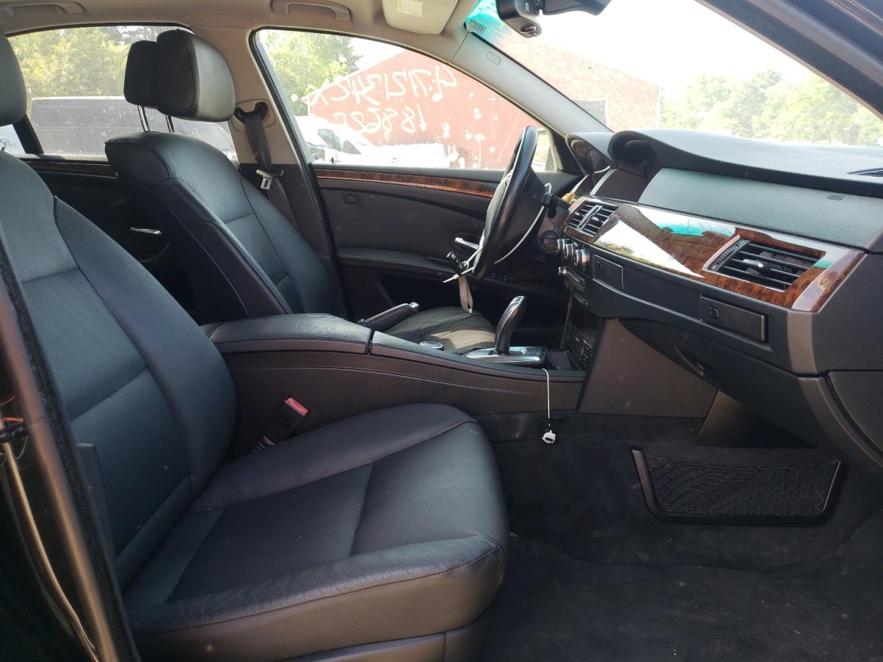Photo 19 from auction – 2008 BMW 528 XI with VIN WBANV13578CZ52862