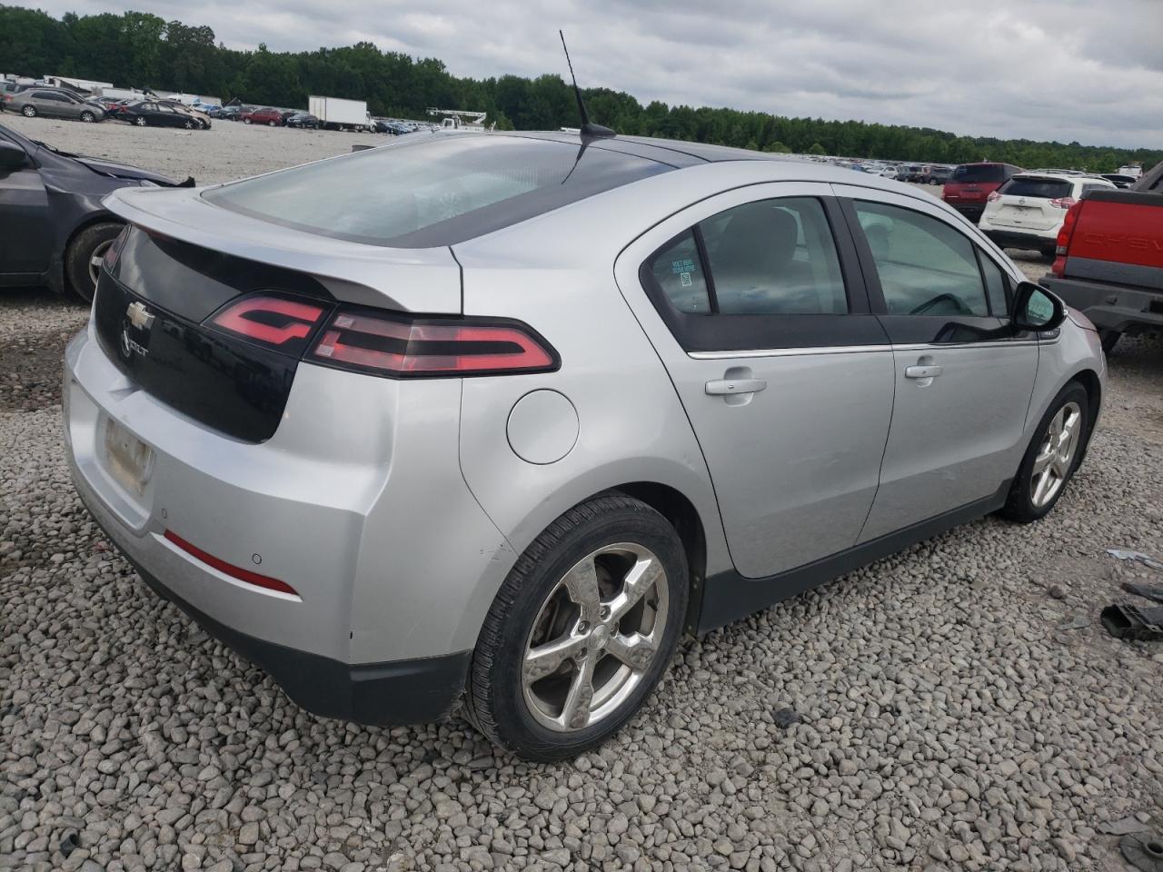 Photo 17 from auction – 2012 CHEVROLET VOLT with VIN 1G1RD6E43CU104109