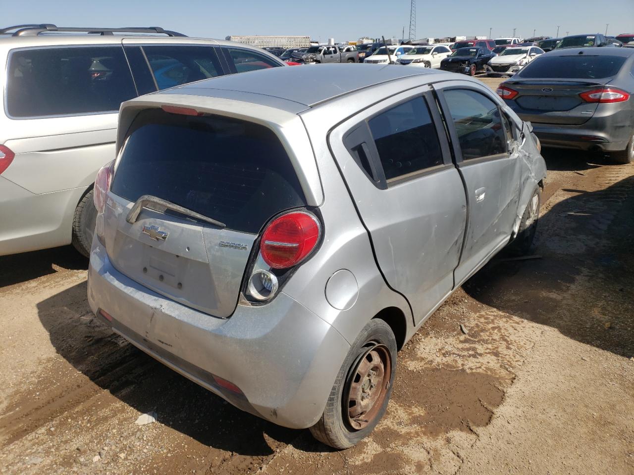 Photo 4 from auction – 2015 CHEVROLET SPARK 1LT with VIN KL8CD6S97FC742315