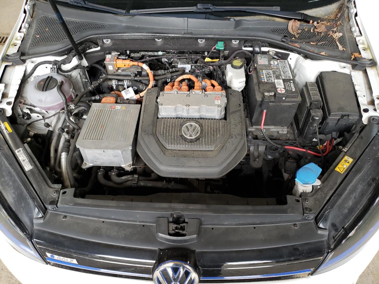 Photo 12 from auction – 2015 VOLKSWAGEN E-GOLF SEL with VIN WVWPP7AU5FW901827