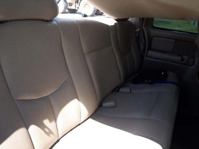Photo 6 from auction – 2004 CHEVROLET SILVERADO with VIN 2GCEC19V041146636