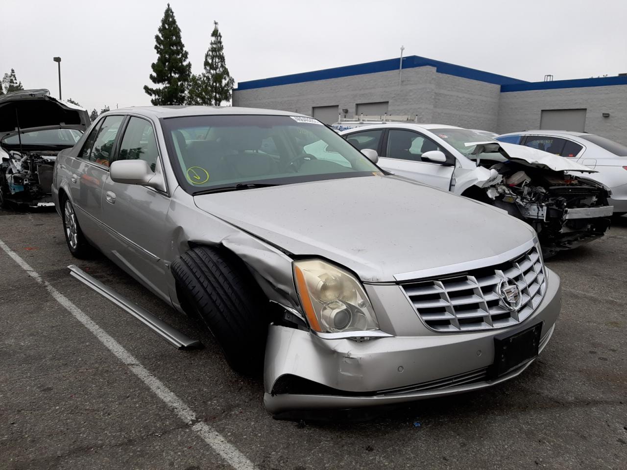 Photo 14 from auction – 2008 CADILLAC DTS with VIN 1G6KD57Y28U187528