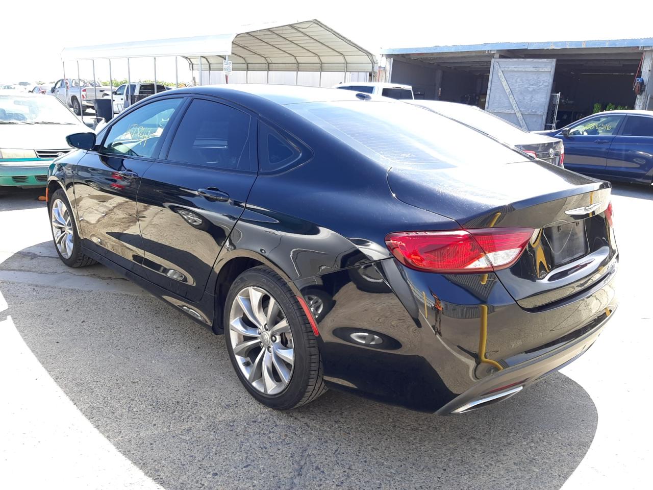 Photo 3 from auction – 2015 CHRYSLER 200 S with VIN 1C3CCCBG7FN683153
