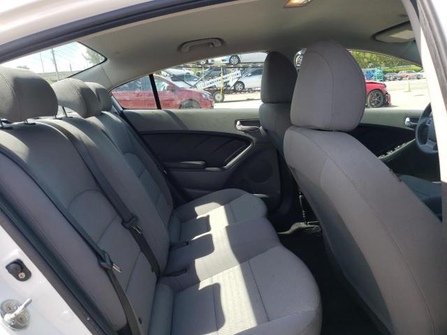 Photo 6 from auction – 2017 KIA FORTE LX with VIN 3KPFK4A75HE107863