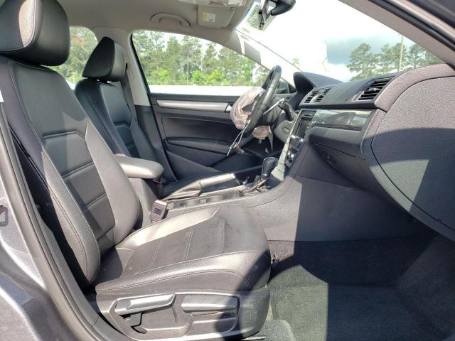 Photo 5 from auction – 2015 VOLKSWAGEN PASSAT S with VIN 1VWAT7A32FC088812