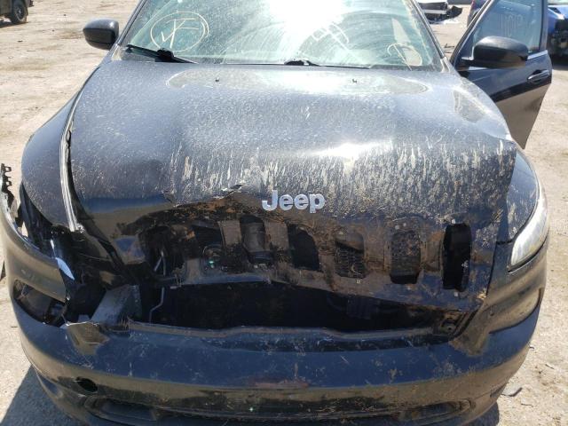 Photo 7 from auction – 2014 JEEP CHEROKEE L with VIN 1C4PJLCB1EW199915