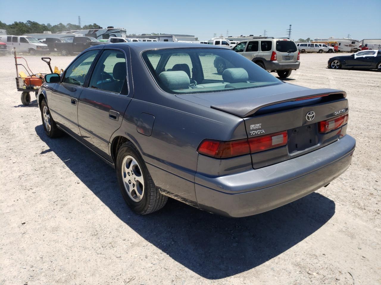Photo 15 from auction – 1997 TOYOTA CAMRY CE with VIN 4T1BG22K2VU018350