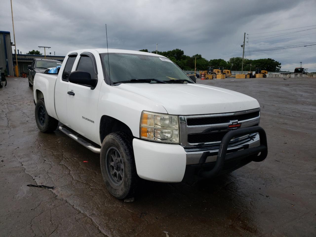 Photo 13 from auction – 2008 CHEVROLET SILVERADO with VIN 1GCEC19048Z277408