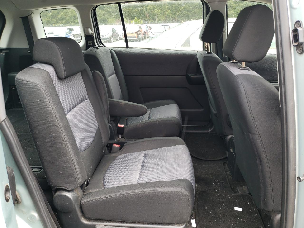 Photo 17 from auction – 2007 MAZDA 5 with VIN JM1CR29L170144338