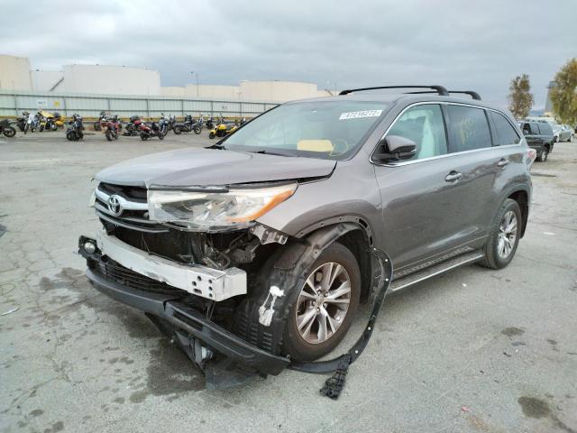 Photo 2 from auction – 2014 TOYOTA HIGHLANDER with VIN 5TDBKRFH5ES006157