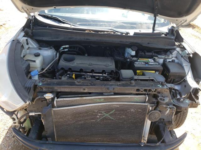 Photo 7 from auction – 2011 HYUNDAI TUCSON GLS with VIN KM8JU3AC3BU273234