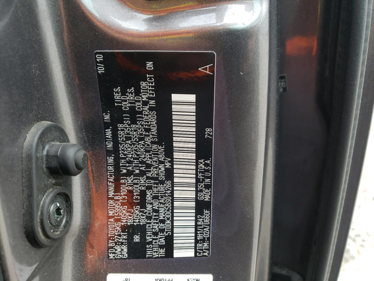 Photo 11 from auction – 2011 TOYOTA SIENNA XLE with VIN 5TDDK3DC5BS014266