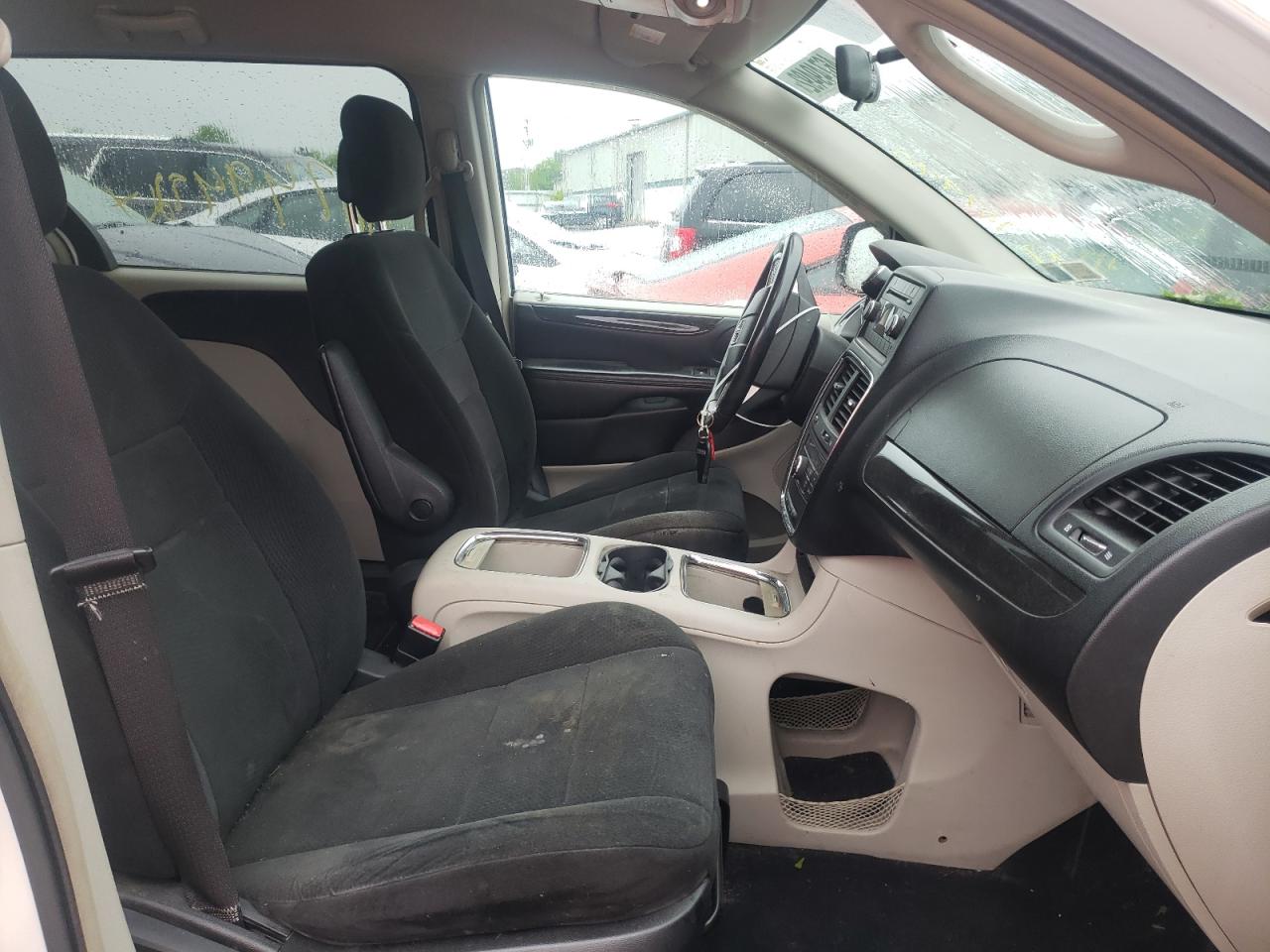 Photo 19 from auction – 2012 DODGE GRAND CARA with VIN 2C4RDGDG4CR108952