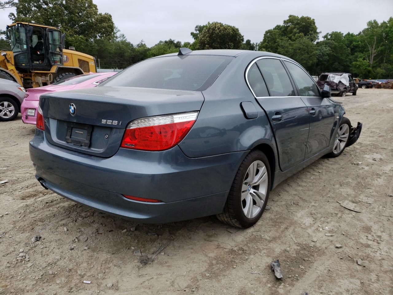 Photo 17 from auction – 2010 BMW 528 I with VIN WBANU5C54AC129824