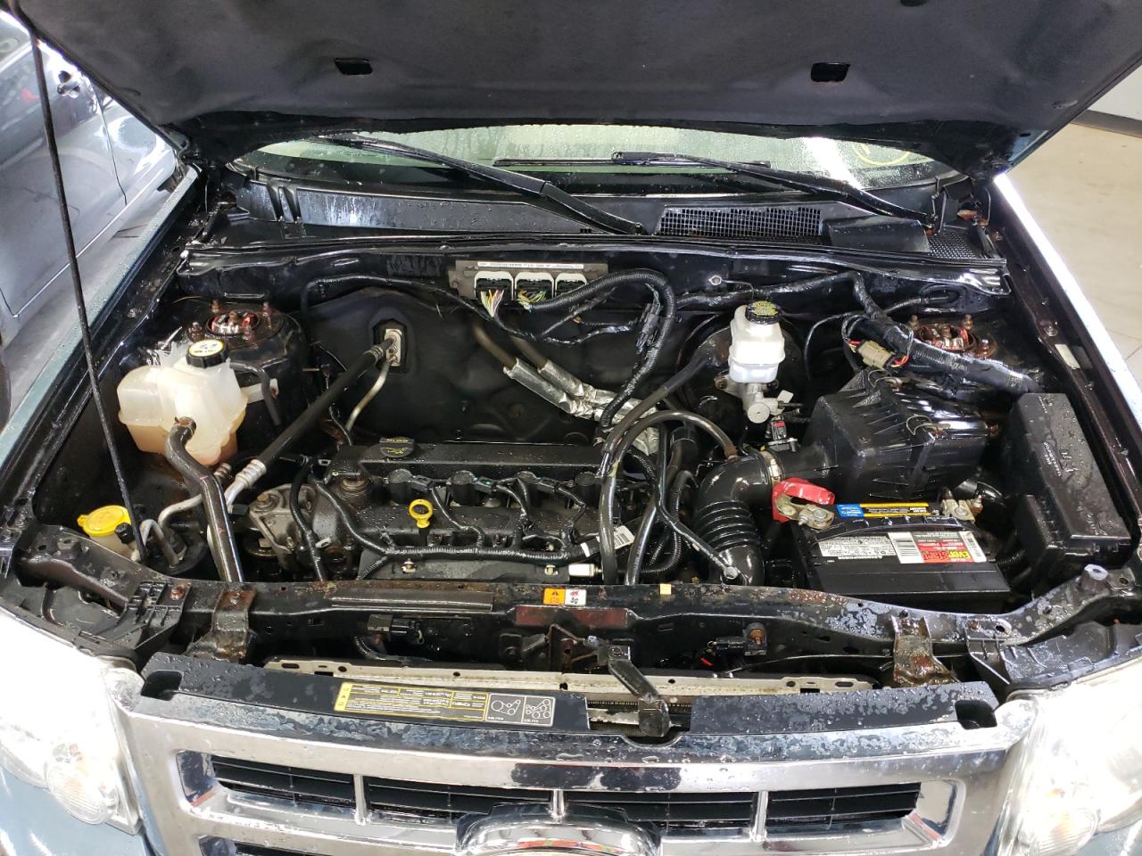 Photo 12 from auction – 2011 FORD ESCAPE XLT with VIN 1FMCU9D79BKB36787