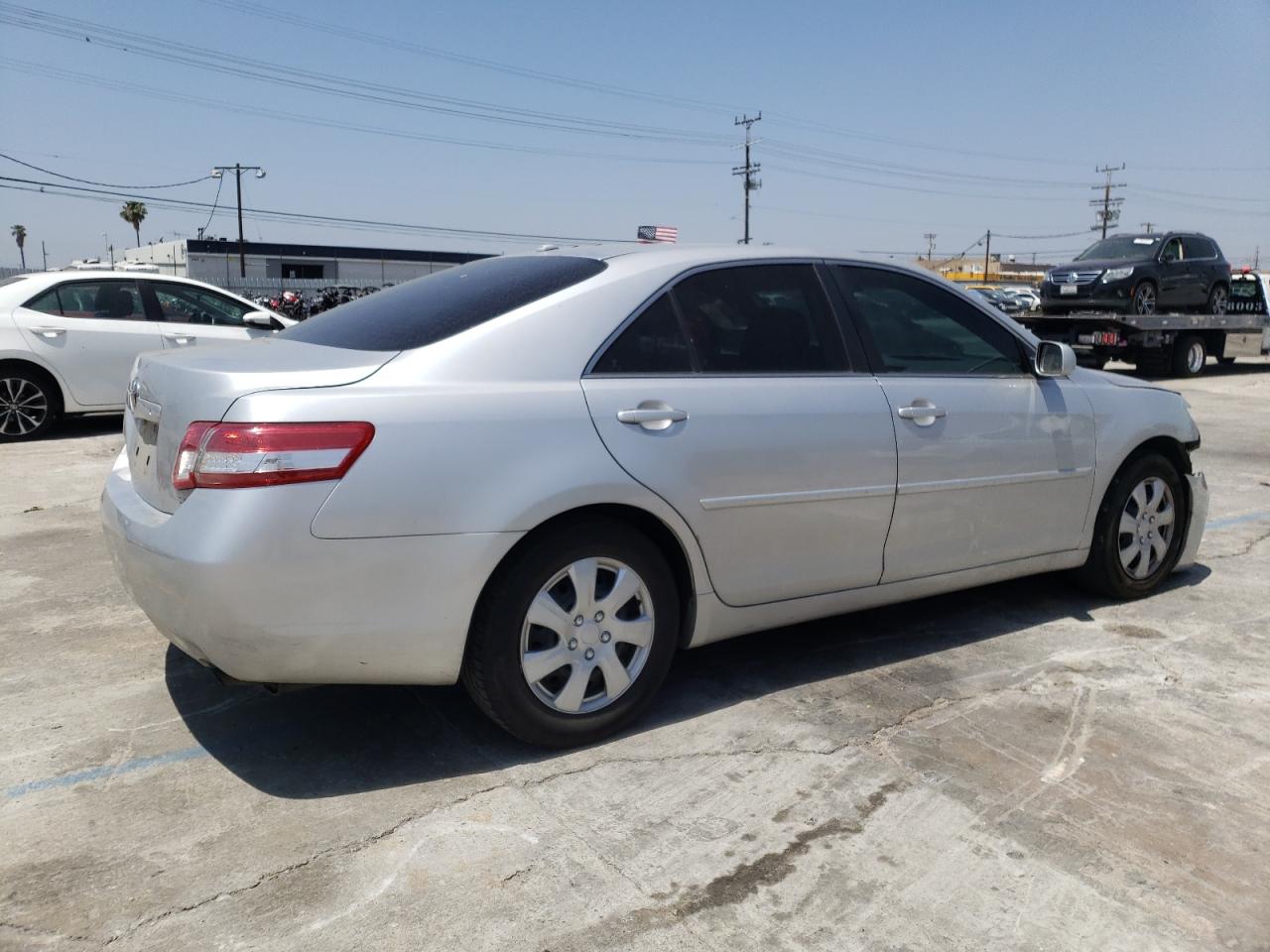 Фото 17 с аукциона – 2010 TOYOTA CAMRY BASE с VIN 4T4BF3EK5AR077672