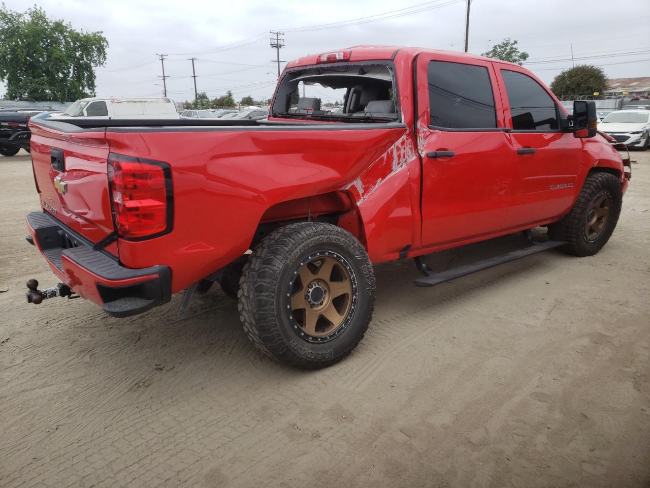 Photo 17 from auction – 2018 CHEVROLET SILVERADO with VIN 3GCPCPEC8JG476009
